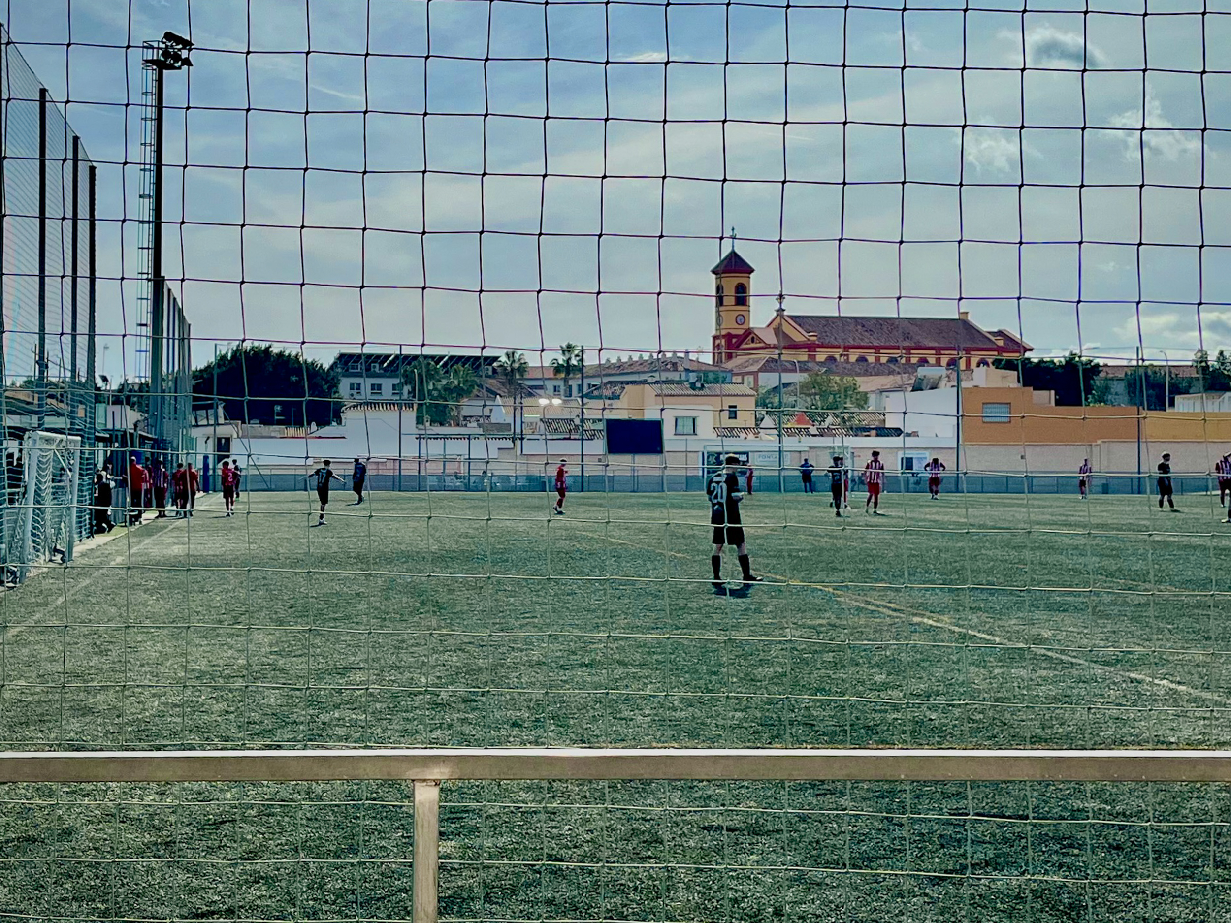 Campo Municipal de Fútbol de Malaka en la Calle Virgen de las Flores de Cruz de Humilladero, Málaga
