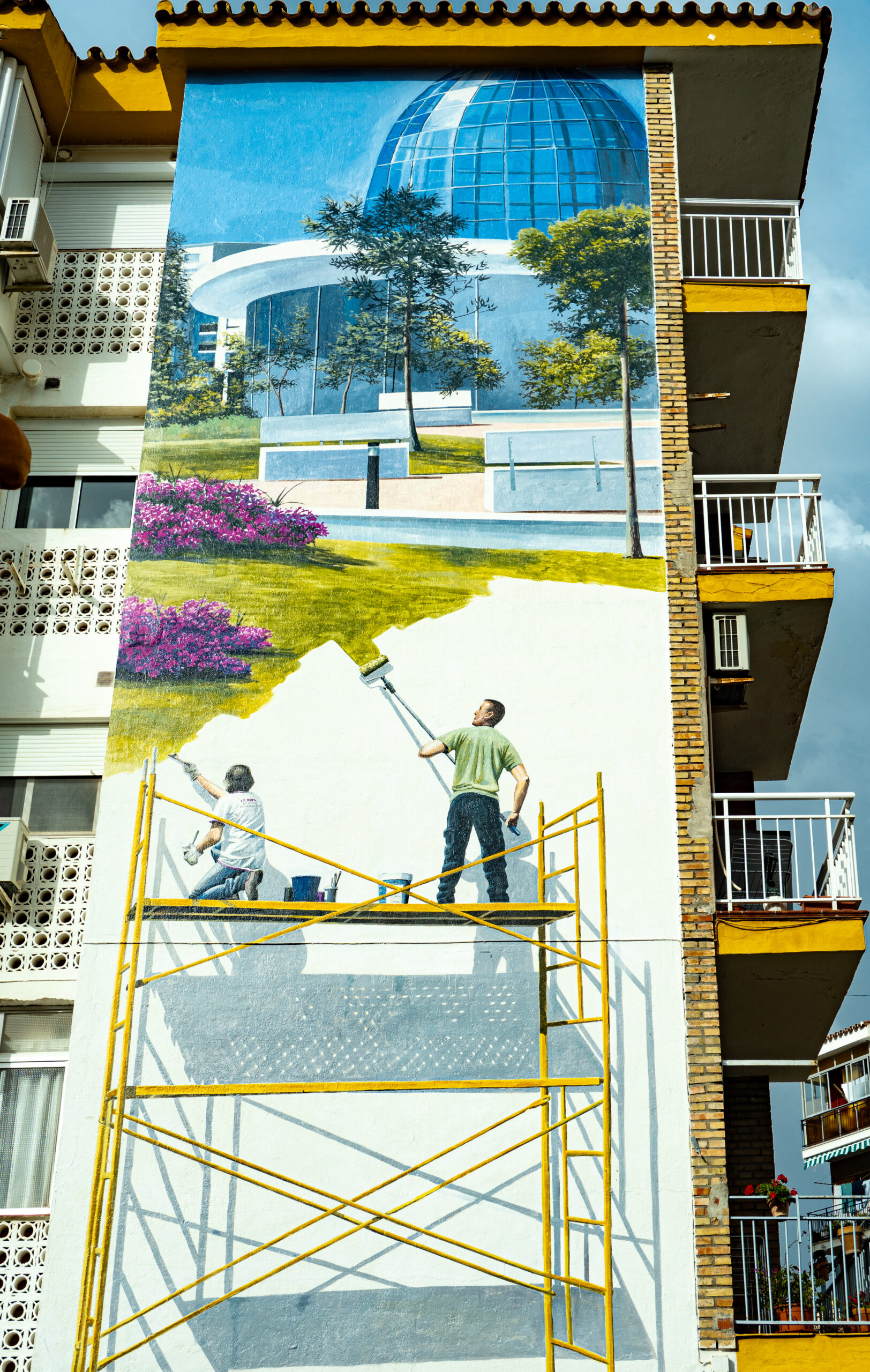 Untitled mural by José Fernández Ríos on the Plaza Ntra. Sra. de los Remedios, Painted for the Estepona 2024 mural competition
