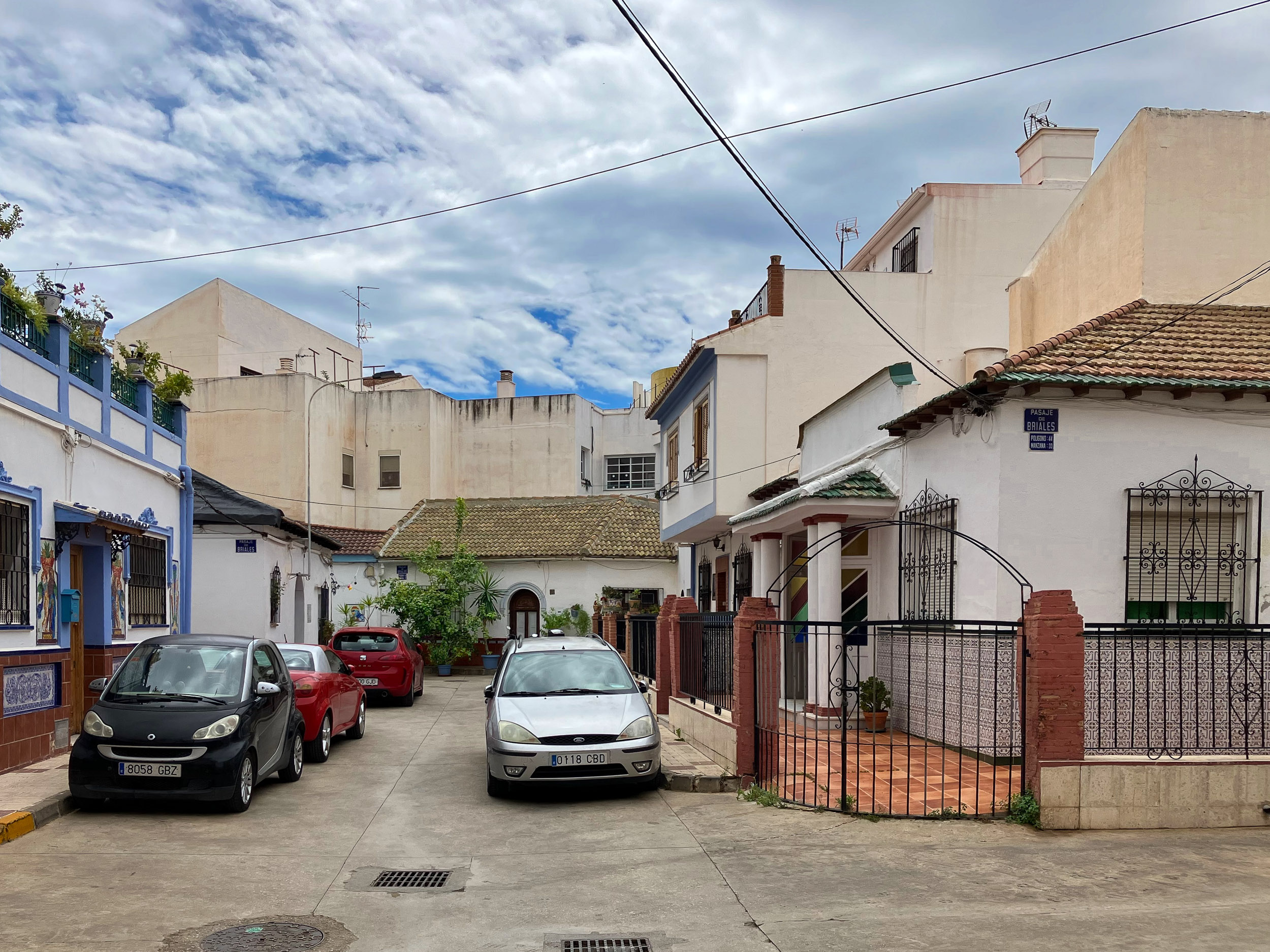 Una calle típica, el Pasaje Briales, en el barrio malagueño de La Trinidad