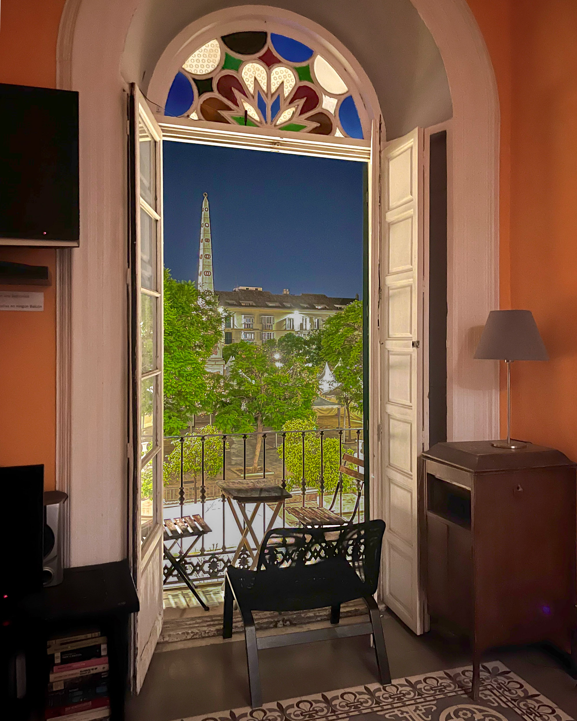 Vista desde el balcón de un edificio histórico en la plaza de la Merced, en el casco antiguo de Málaga