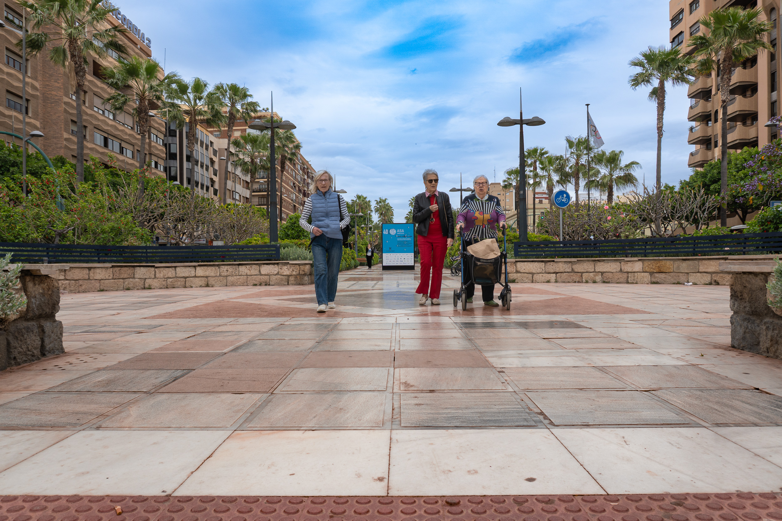 Rambla de Belén en la Avenida Federico García Lorca en Almería