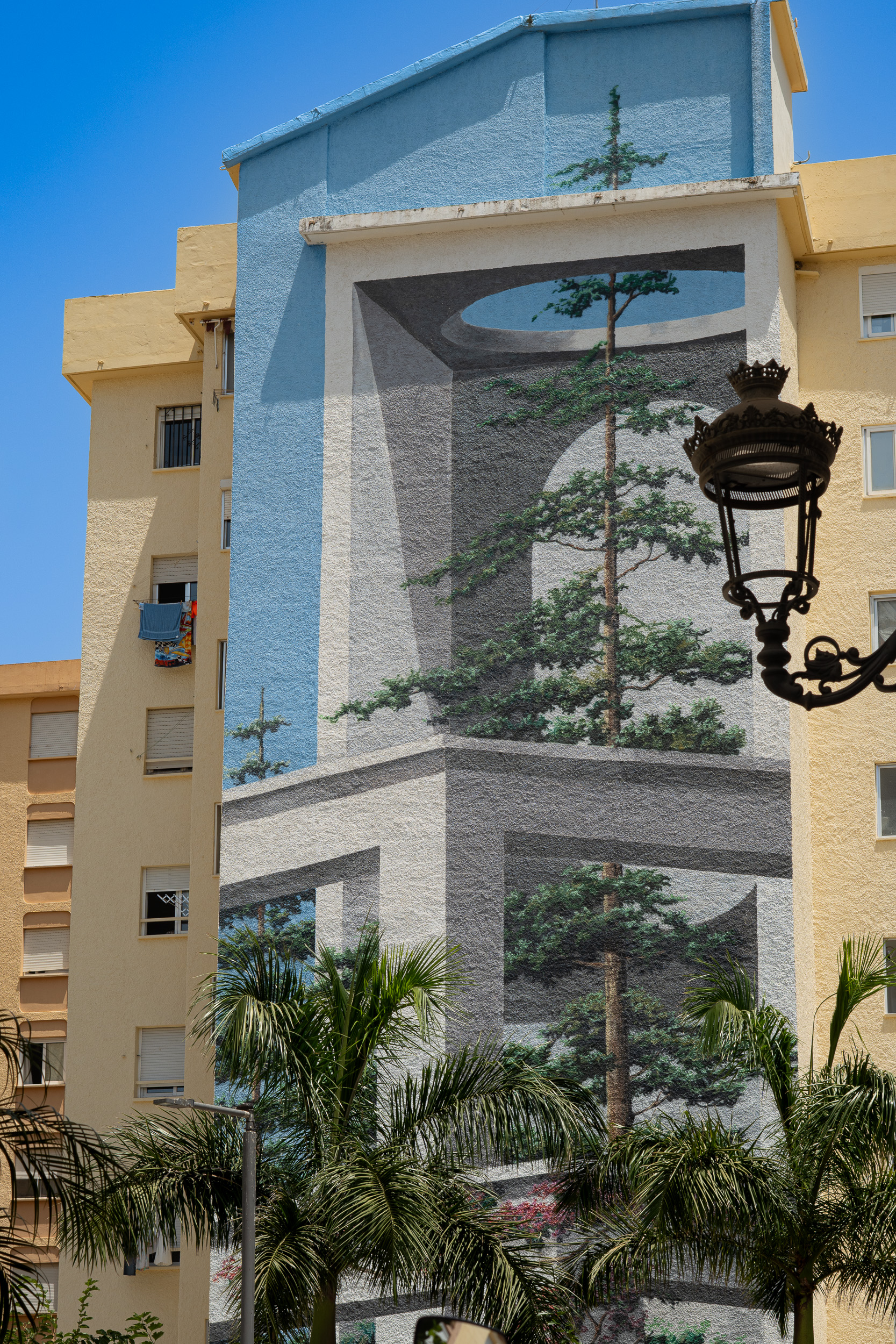 Mural Pórticos del Cielo by José Fernandez Ríos on Avenida de Andalucía 4 in Estepona