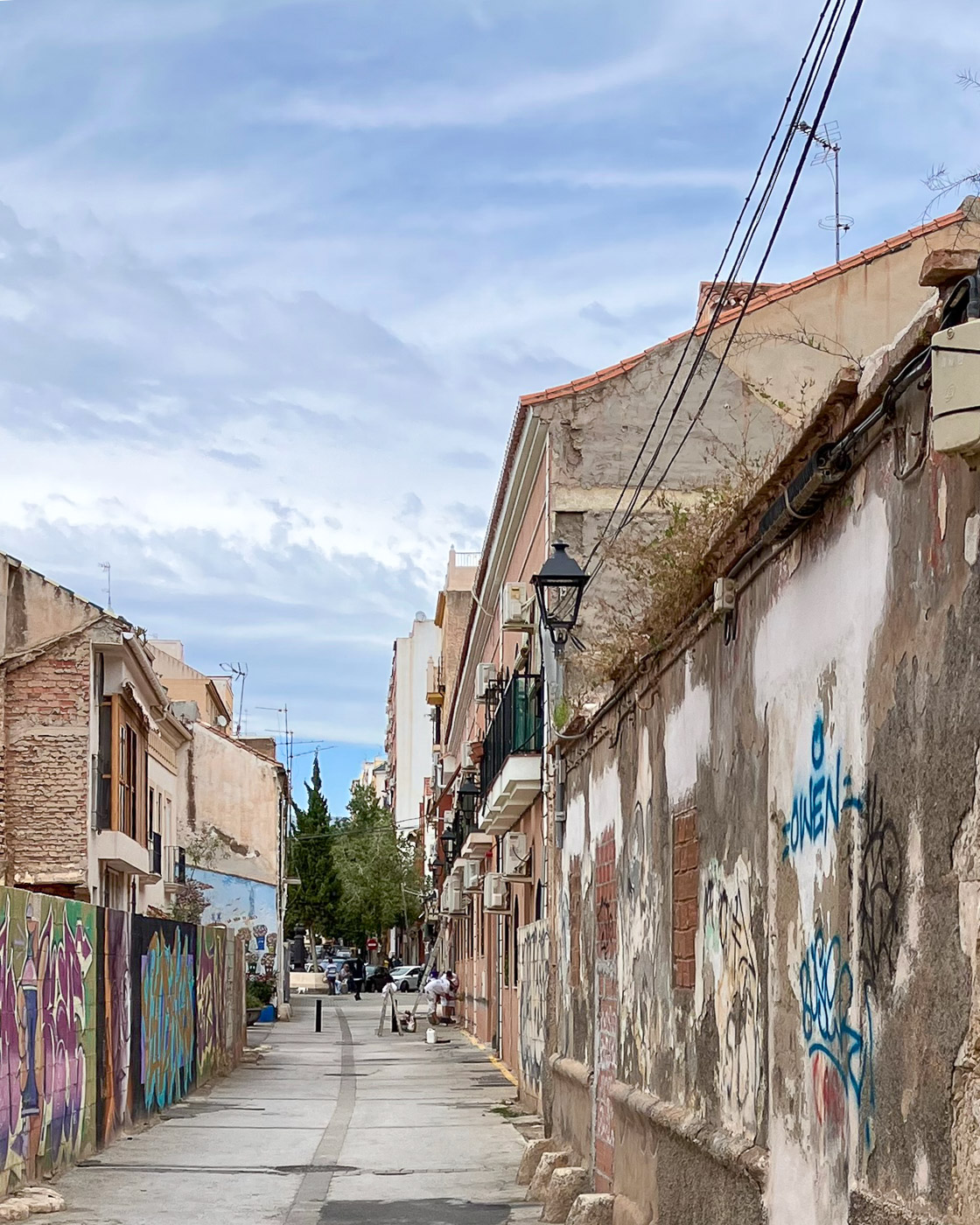 Calle que necesita renovación en el barrio malagueño de La Trinidad
