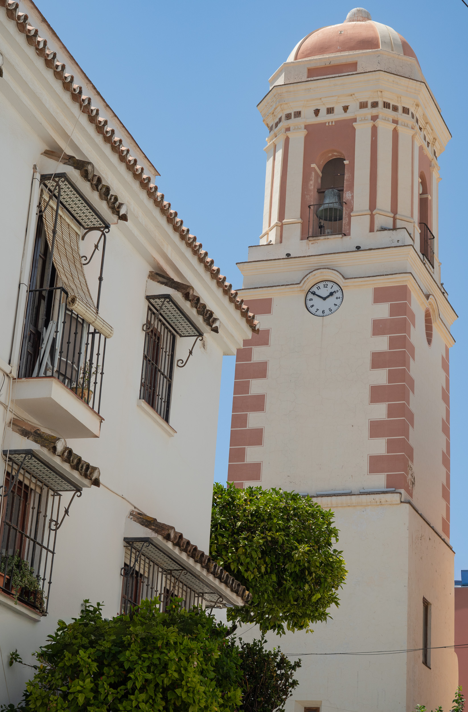 La Torre del Reloj, situada en la plaza del Reloj en Estepona